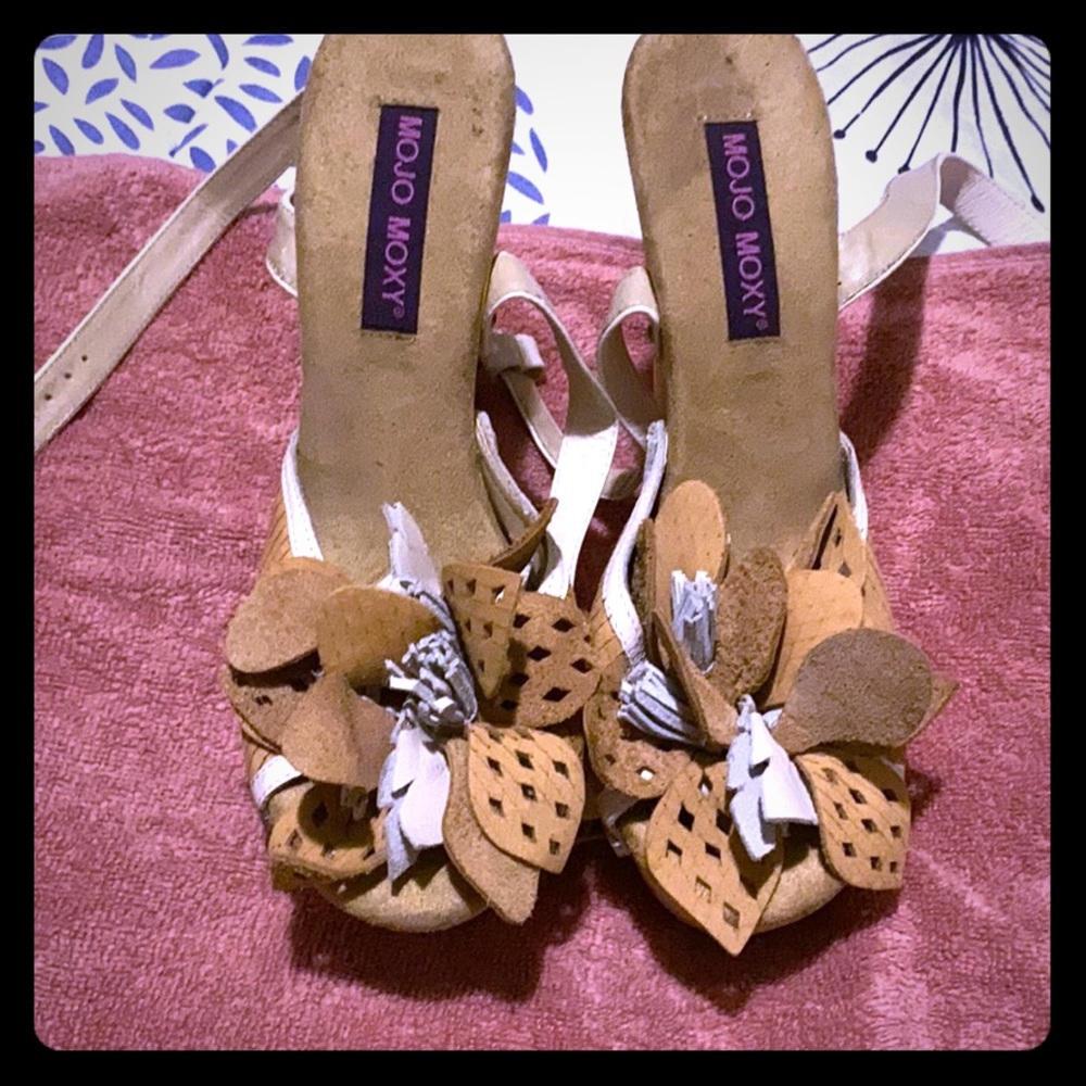 4 inches high heel sandal they’re a must-have!!
